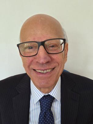 Dr Al Jarratt
